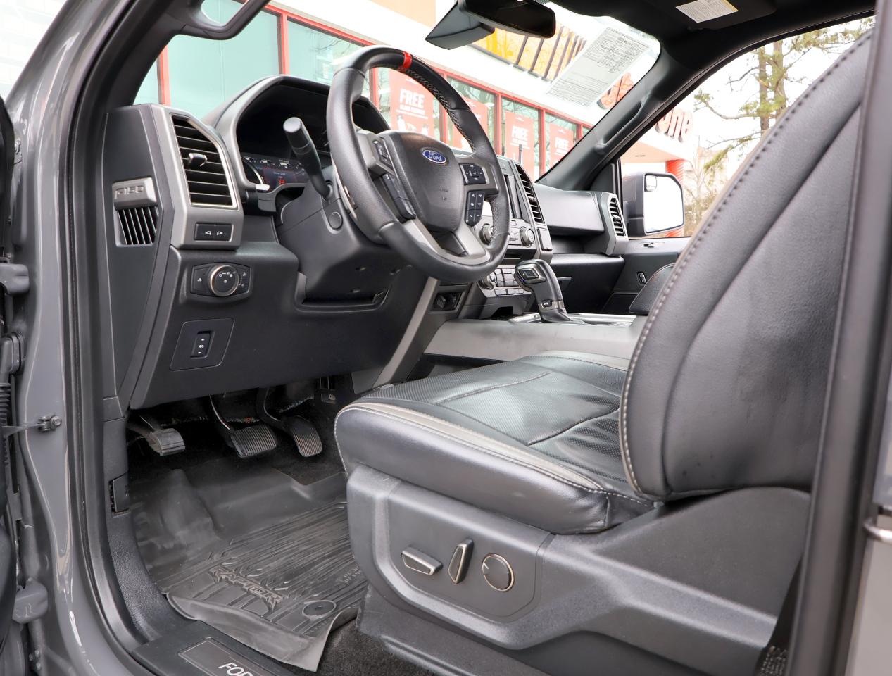 Ford F-150 Raptor SuperCrew 4WD 2018