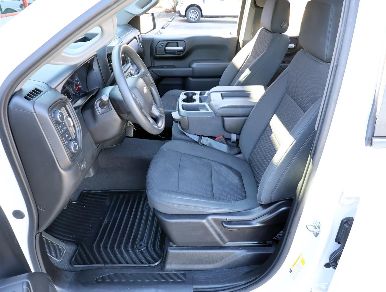 Chevrolet Silverado 1500 Custom Double Cab 4WD 2020