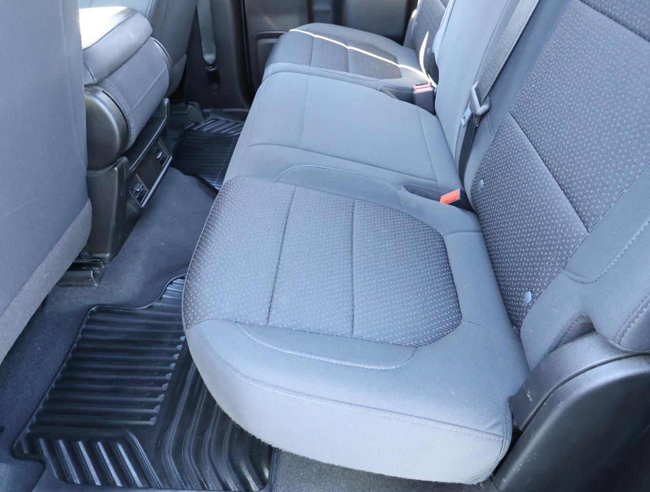 Chevrolet Silverado 1500 Custom Double Cab 4WD 2020