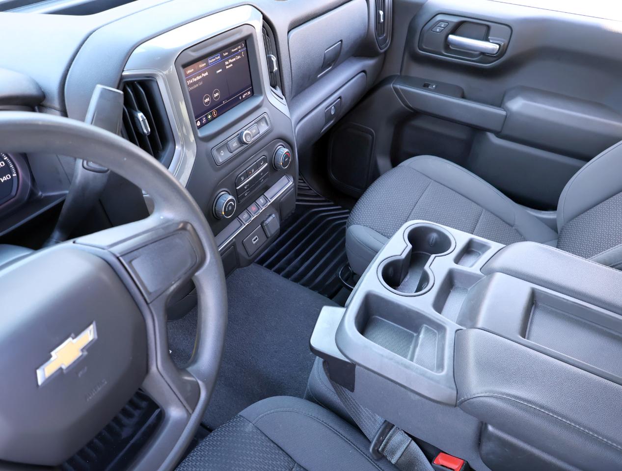 Chevrolet Silverado 1500 Custom Double Cab 4WD 2020