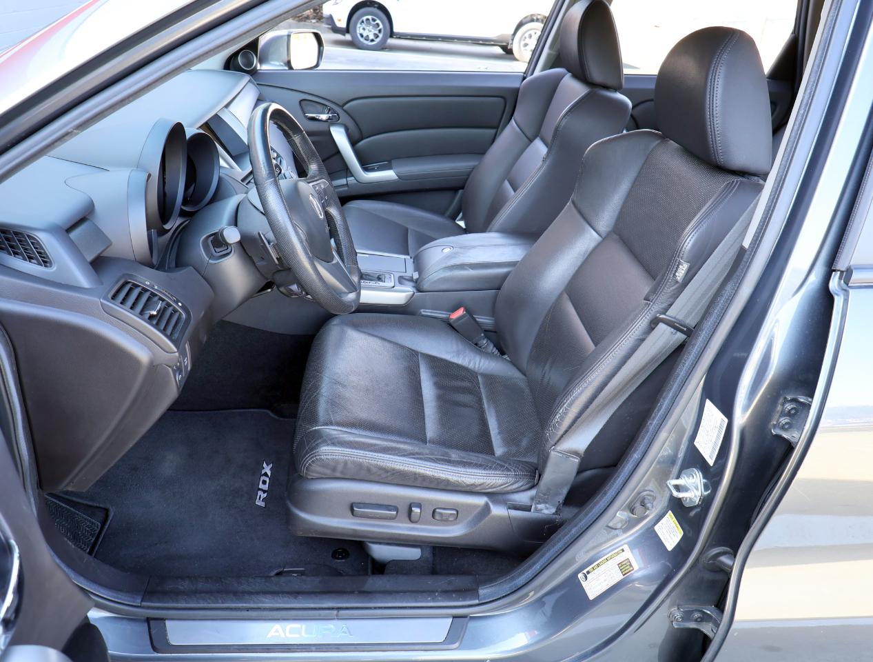 Acura RDX 5-Spd AT SH-AWD with Technology Package 2011