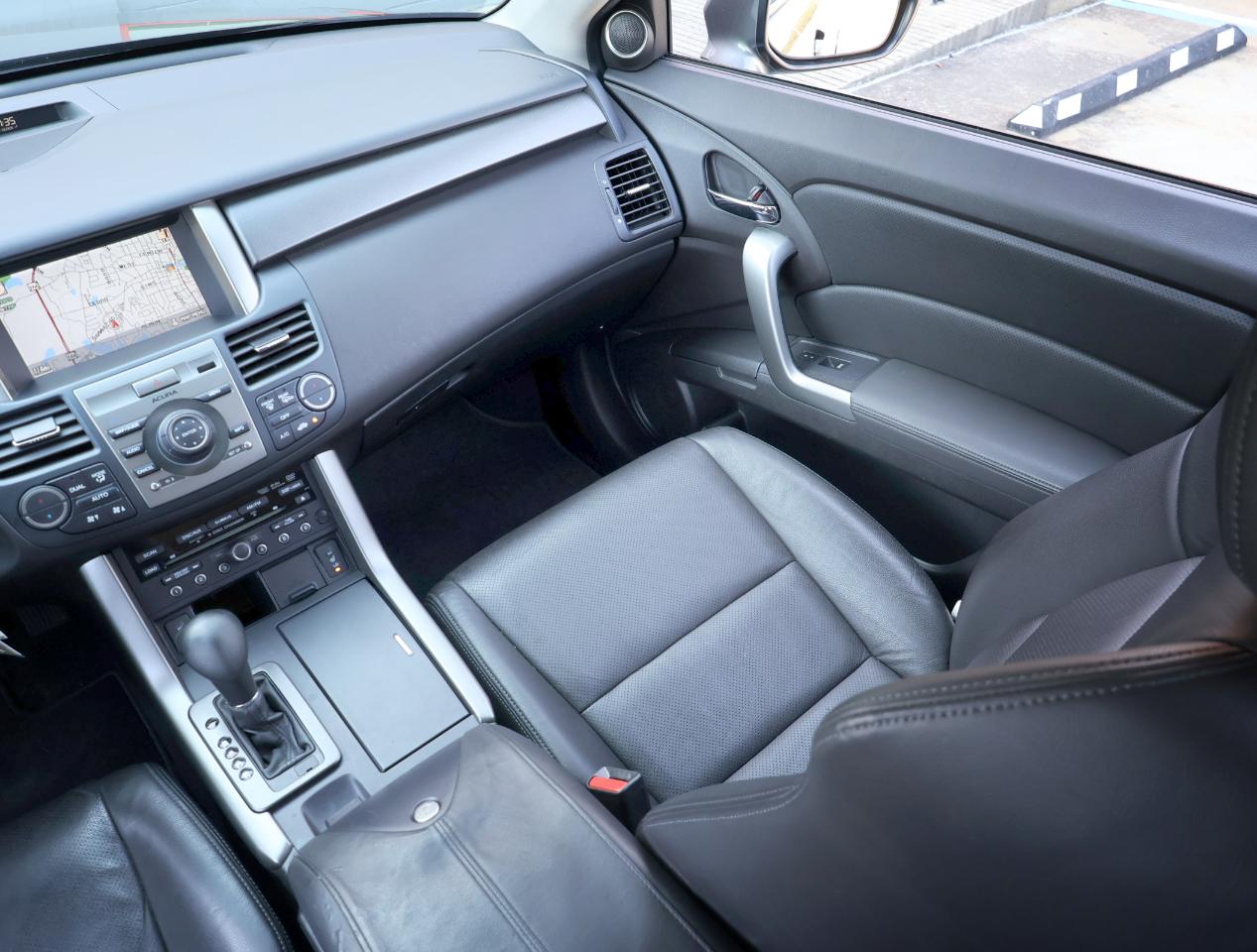 Acura RDX 5-Spd AT SH-AWD with Technology Package 2011