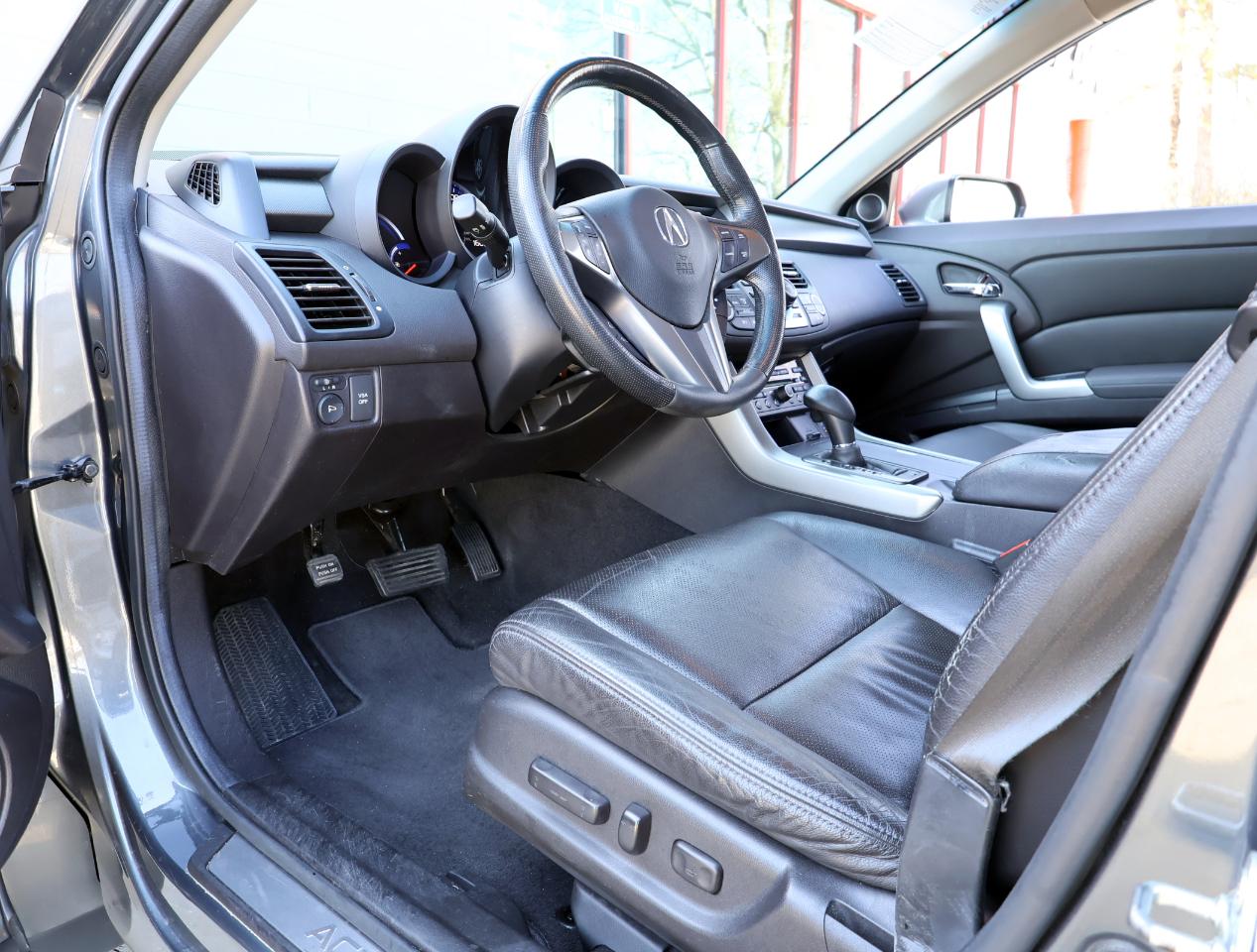 Acura RDX 5-Spd AT SH-AWD with Technology Package 2011