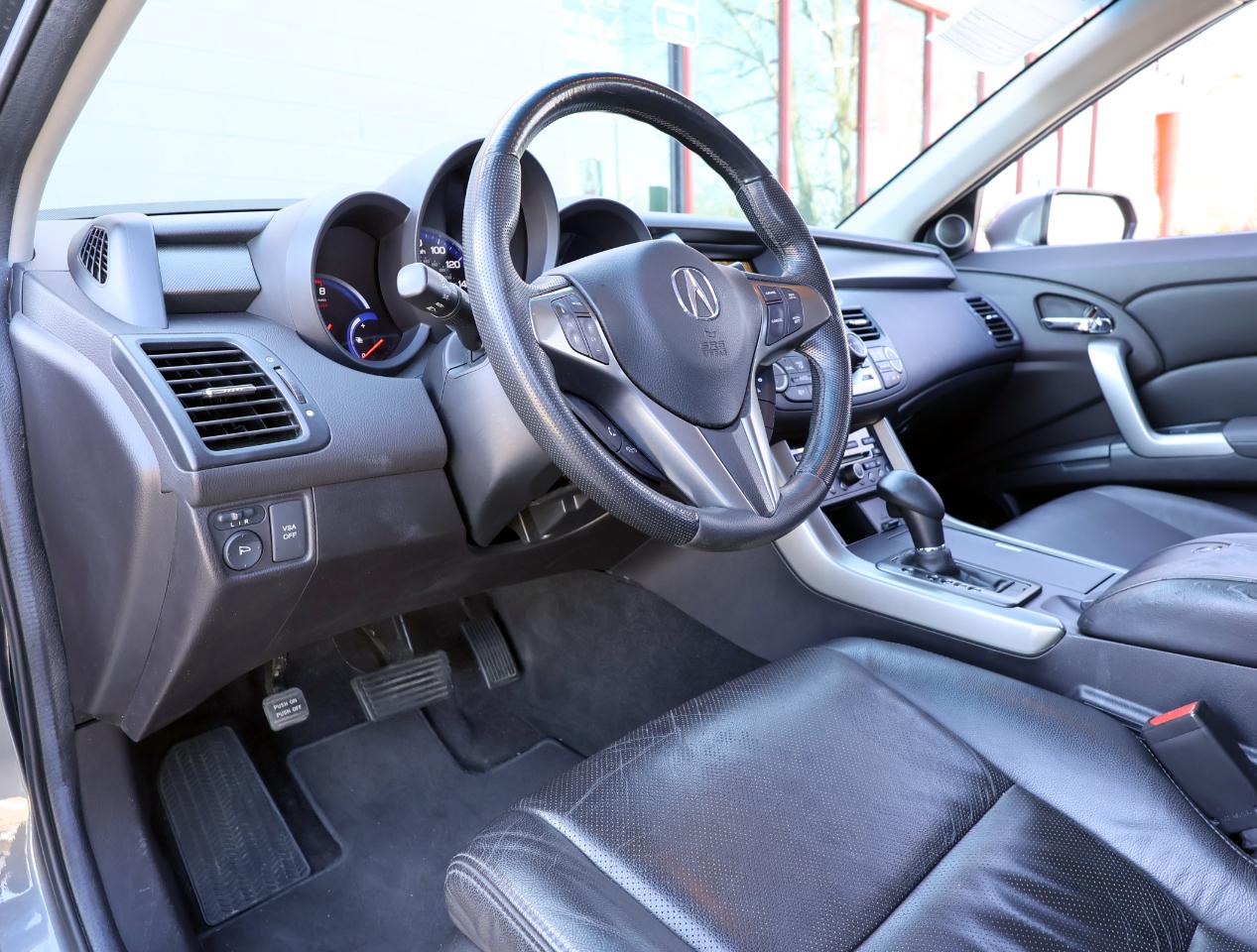 Acura RDX 5-Spd AT SH-AWD with Technology Package 2011