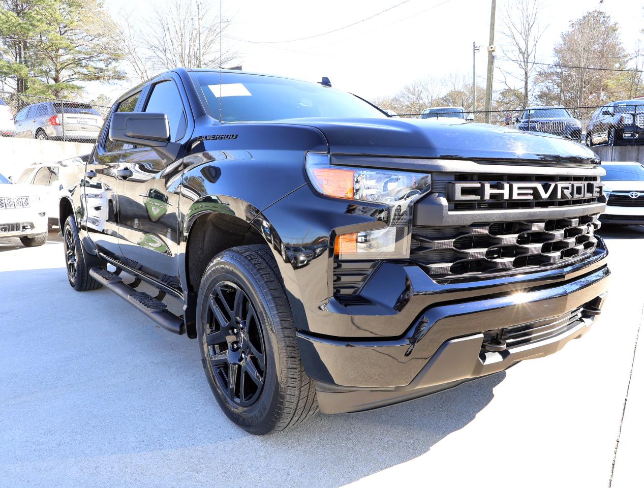 Chevrolet Silverado 1500 Custom Crew Cab 4WD 2022