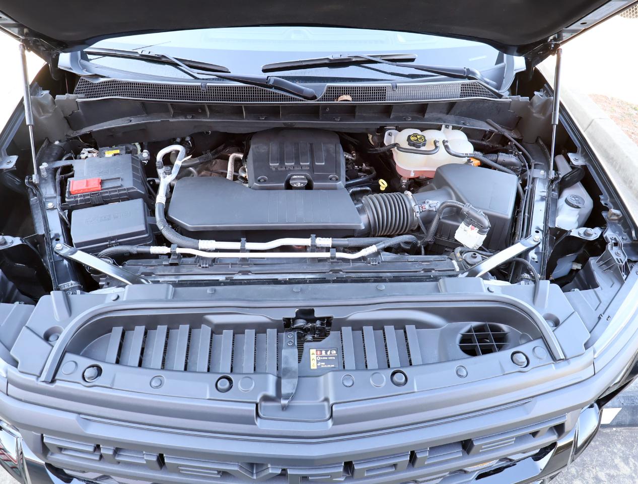 Chevrolet Silverado 1500 Custom Crew Cab 4WD 2022