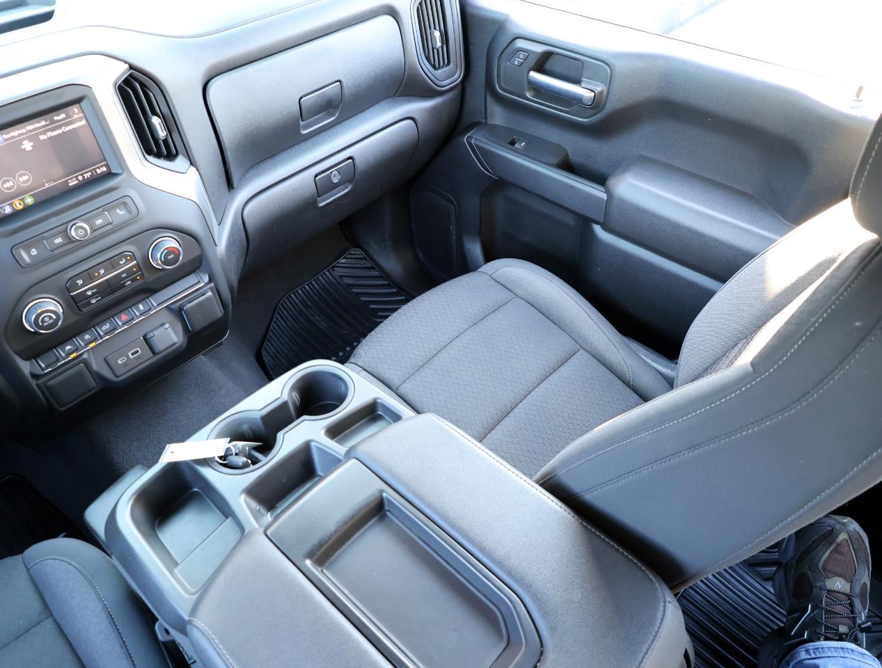 Chevrolet Silverado 1500 Custom Crew Cab 4WD 2022