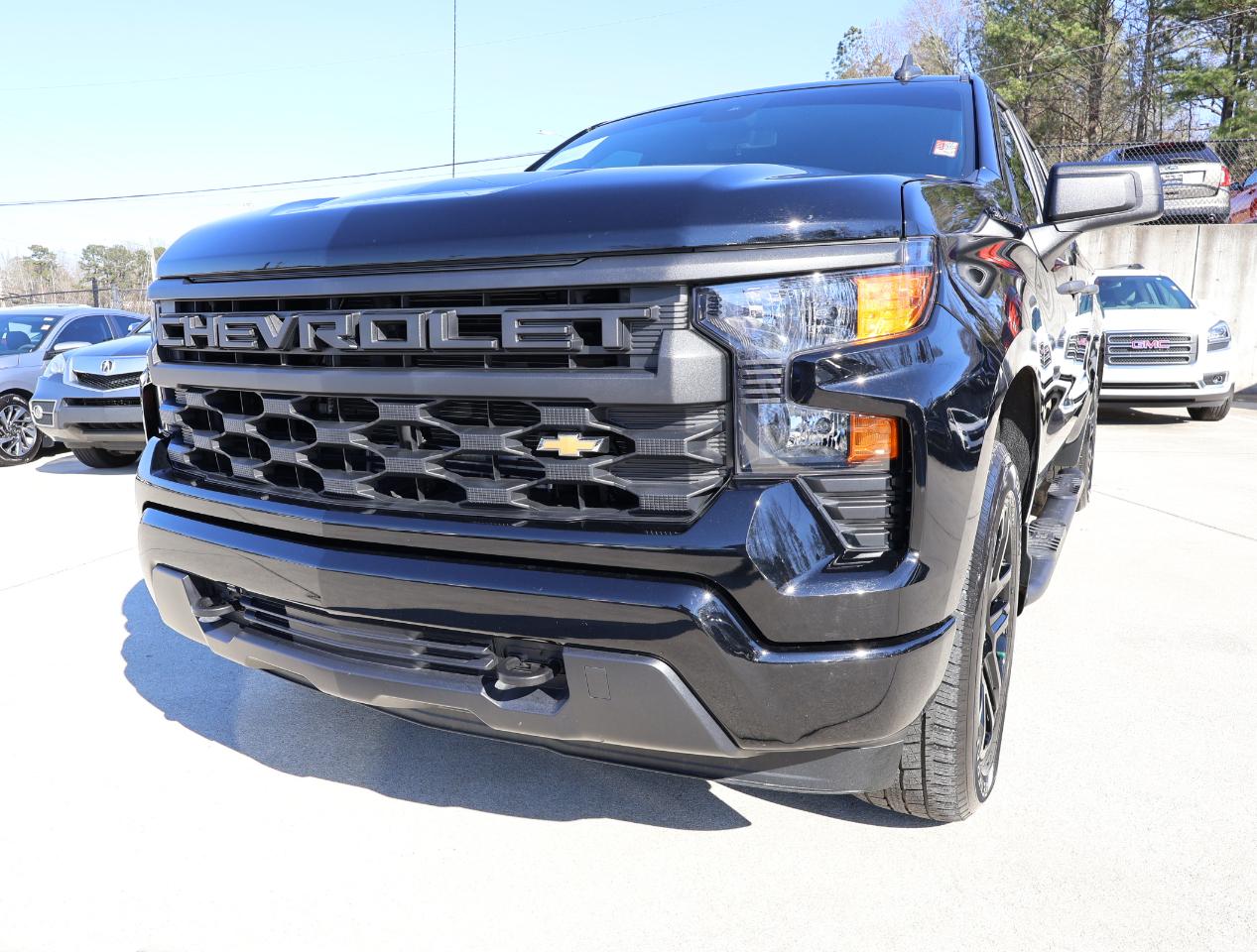 Chevrolet Silverado 1500 Custom Crew Cab 4WD 2022
