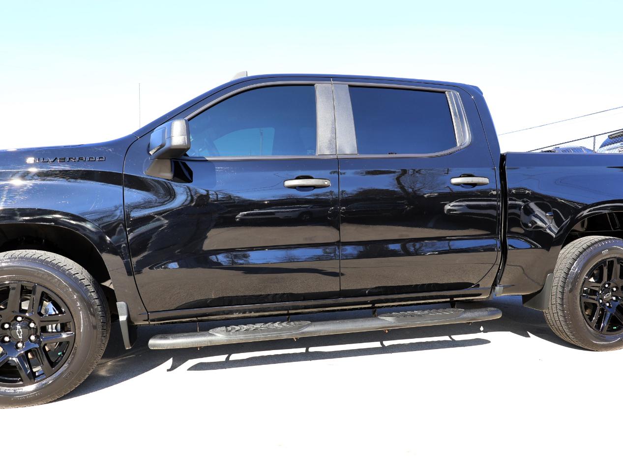 Chevrolet Silverado 1500 Custom Crew Cab 4WD 2022