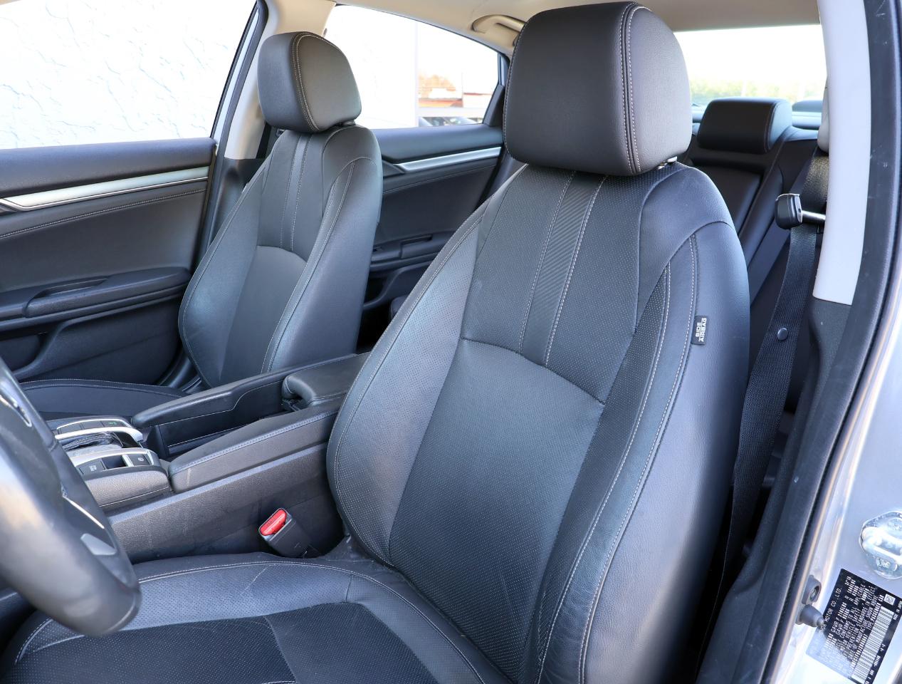 Honda Civic Touring Sedan CVT 2018