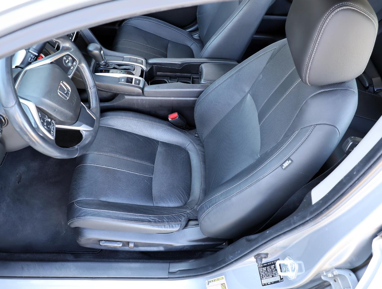 Honda Civic Touring Sedan CVT 2018