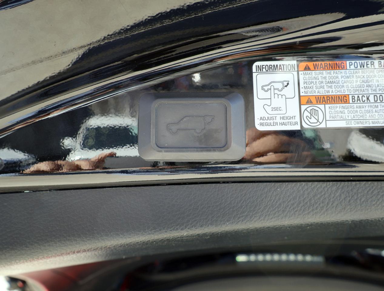 Toyota RAV4 Limited FWD 2014