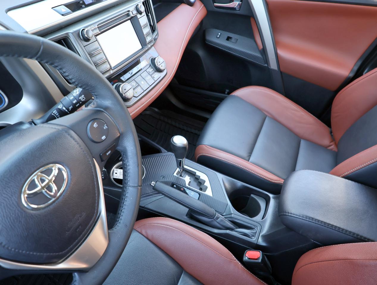 Toyota RAV4 Limited FWD 2014