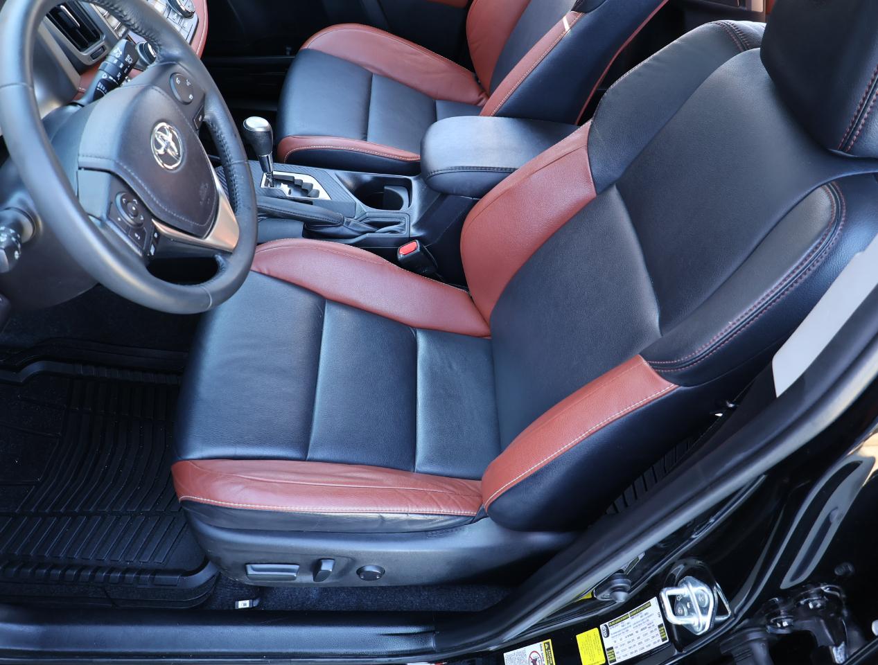 Toyota RAV4 Limited FWD 2014