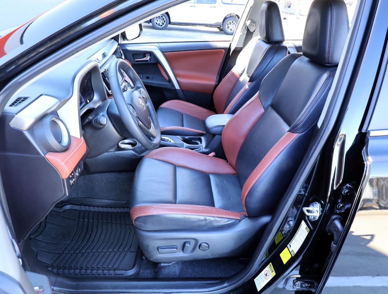 Toyota RAV4 Limited FWD 2014