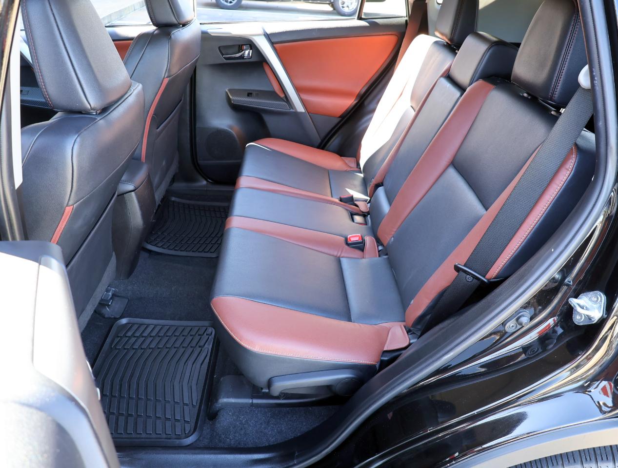 Toyota RAV4 Limited FWD 2014