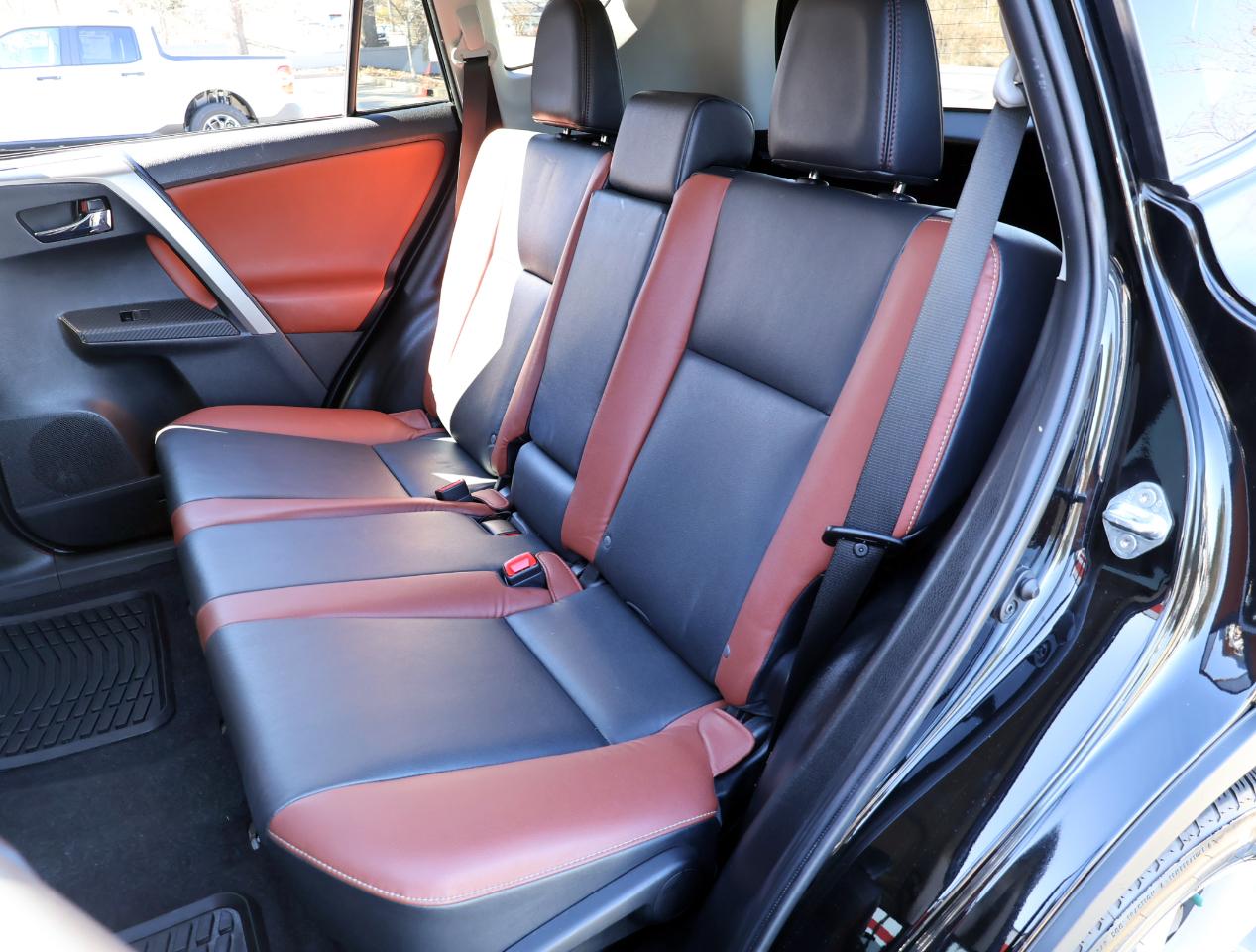 Toyota RAV4 Limited FWD 2014