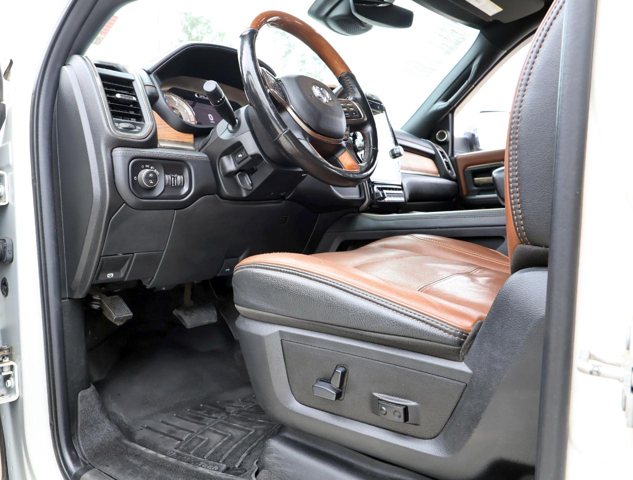 RAM 2500 Longhorn Mega Cab 4WD 2020