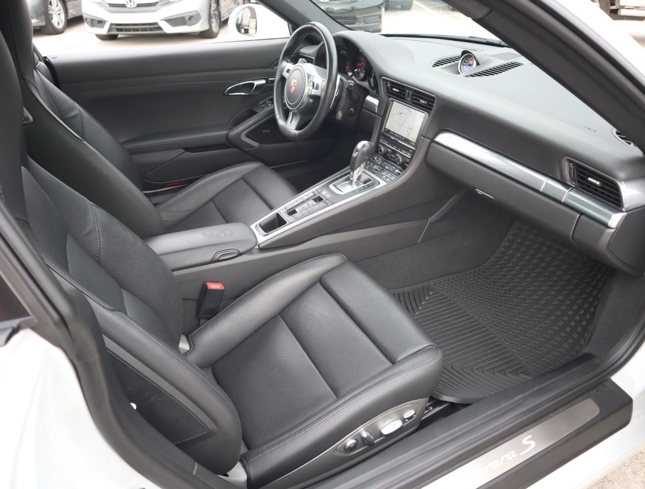 Porsche 911 Carrera S Coupe 2015