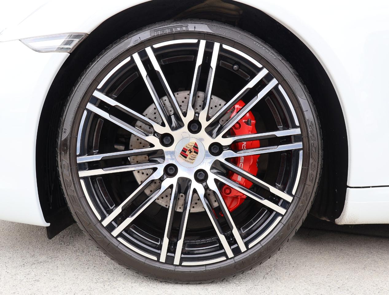 Porsche 911 Carrera S Coupe 2015