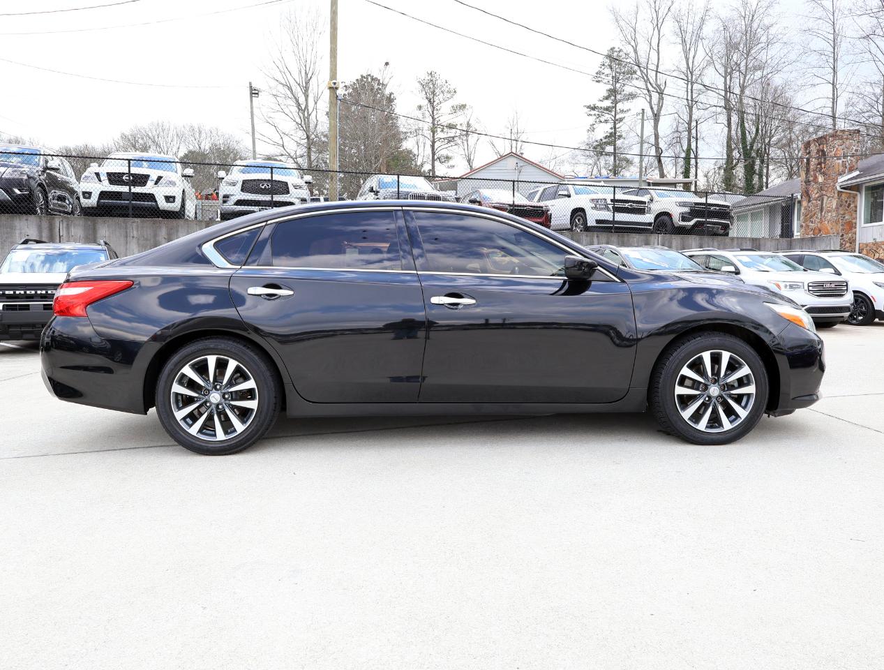 Nissan Altima 2.5 SV 2017