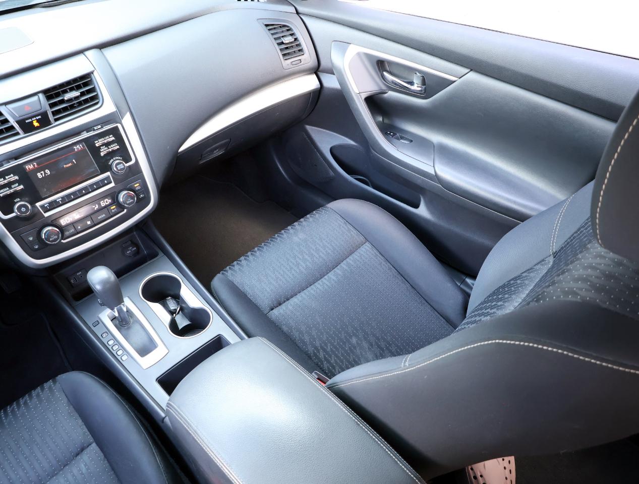 Nissan Altima 2.5 SV 2017