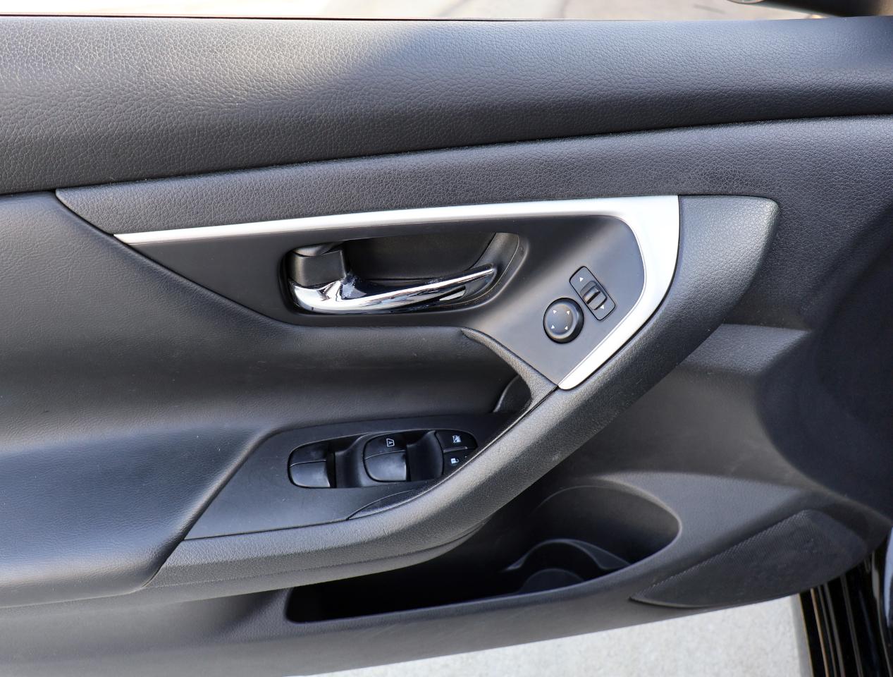 Nissan Altima 2.5 SV 2017