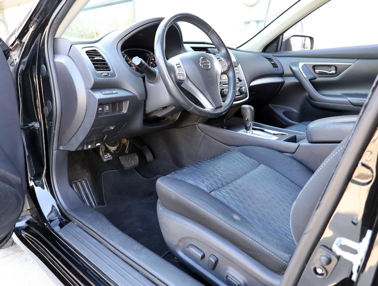 Nissan Altima 2.5 SV 2017