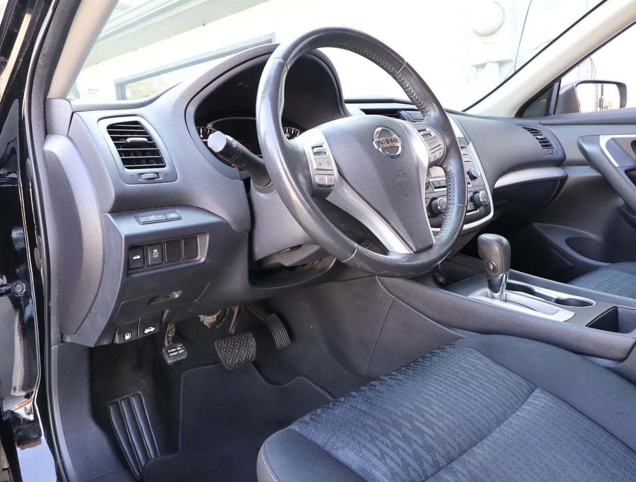 Nissan Altima 2.5 SV 2017