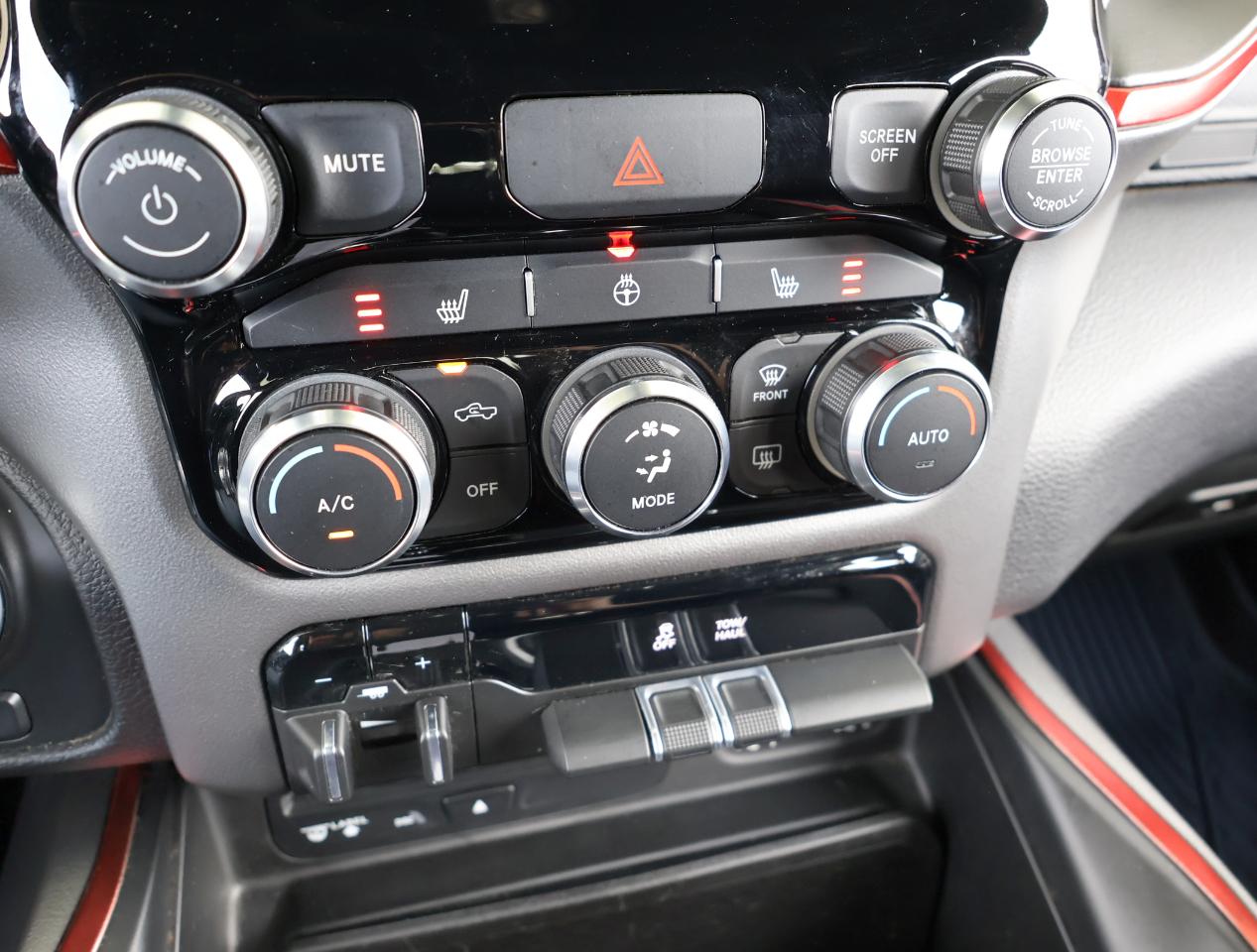 RAM 1500 Rebel Crew Cab SB 4WD 2019