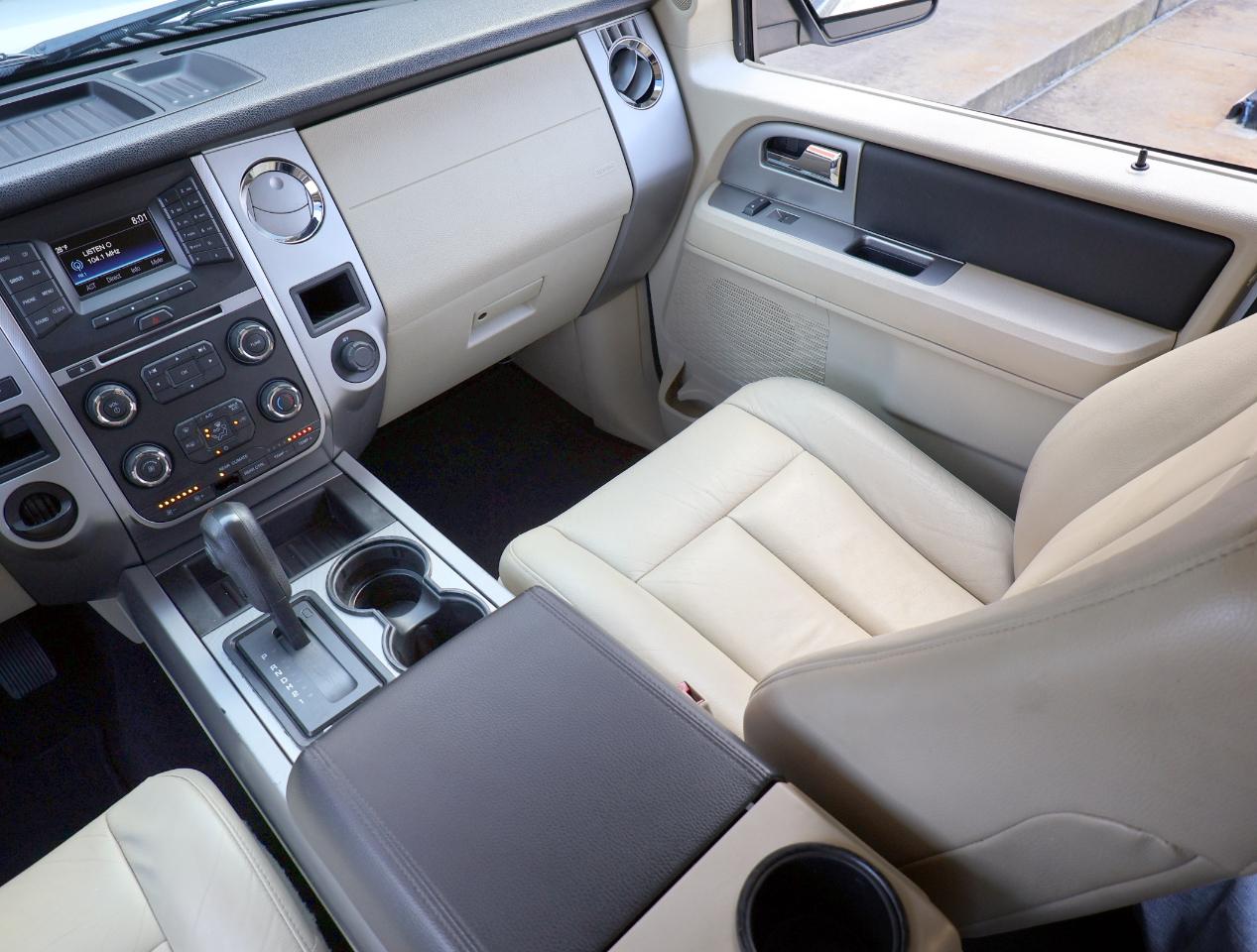 Ford Expedition XLT 2WD 2017