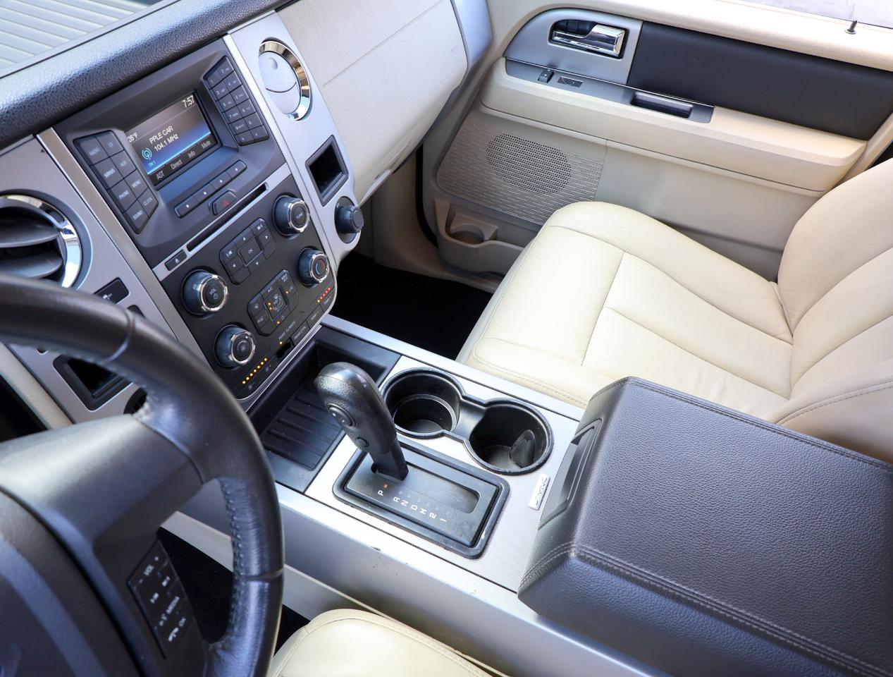 Ford Expedition XLT 2WD 2017