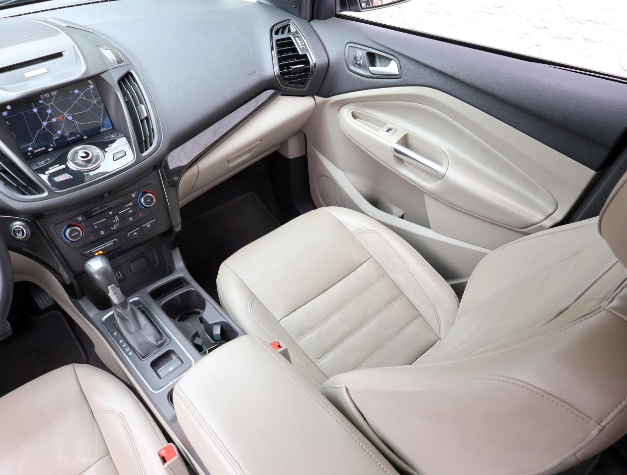 Ford Escape Titanium FWD 2017