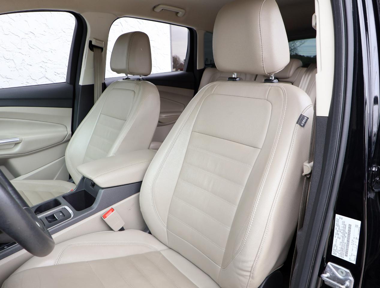 Ford Escape Titanium FWD 2017