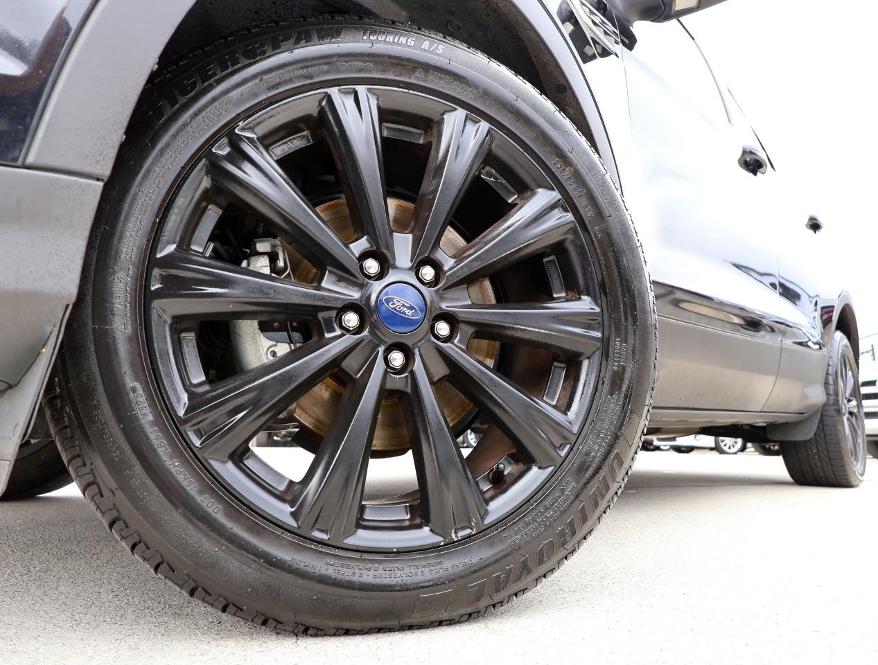 Ford Escape Titanium FWD 2017