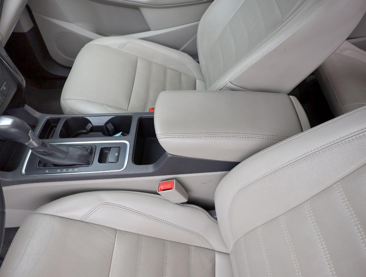 Ford Escape Titanium FWD 2017