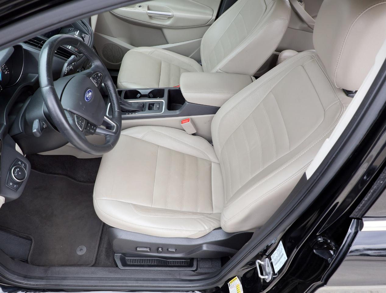 Ford Escape Titanium FWD 2017