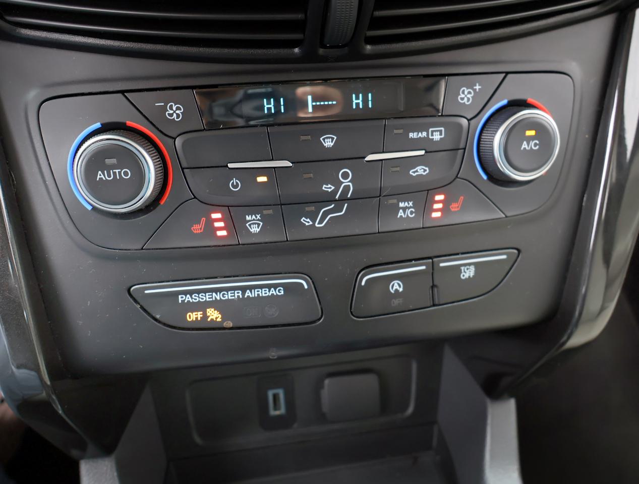 Ford Escape Titanium FWD 2017