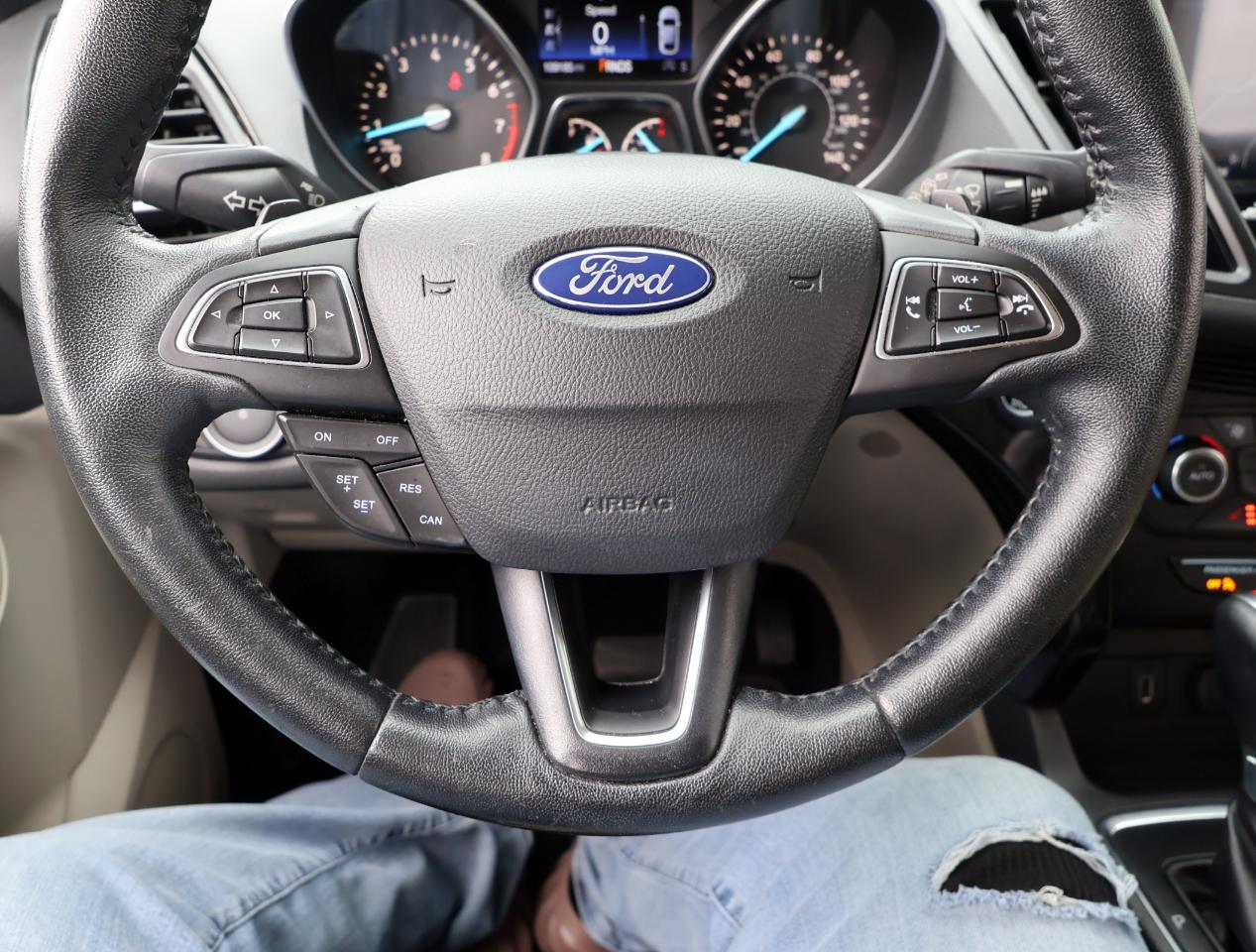 Ford Escape Titanium FWD 2017