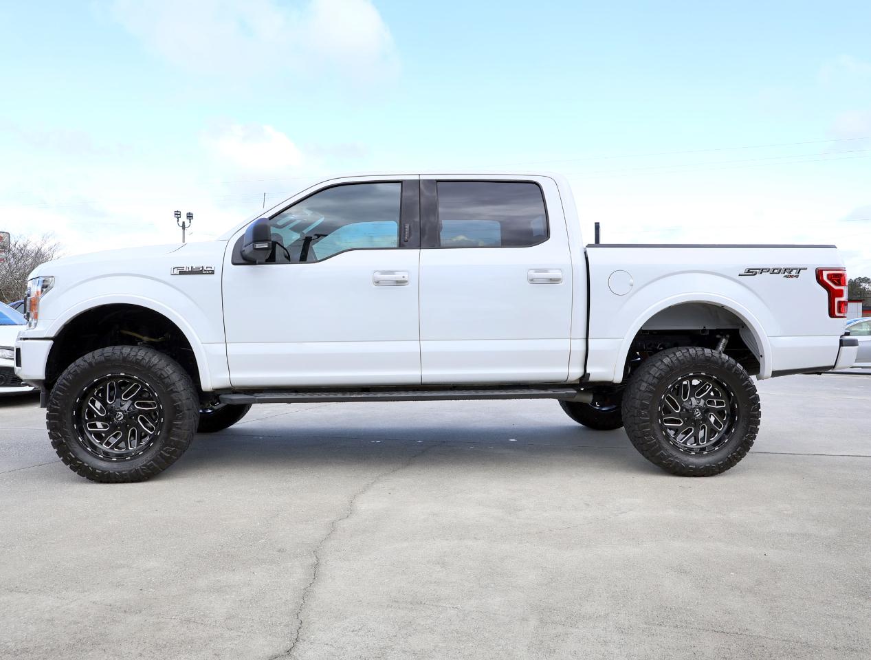 Ford F-150 XLT SuperCrew 4WD 2018