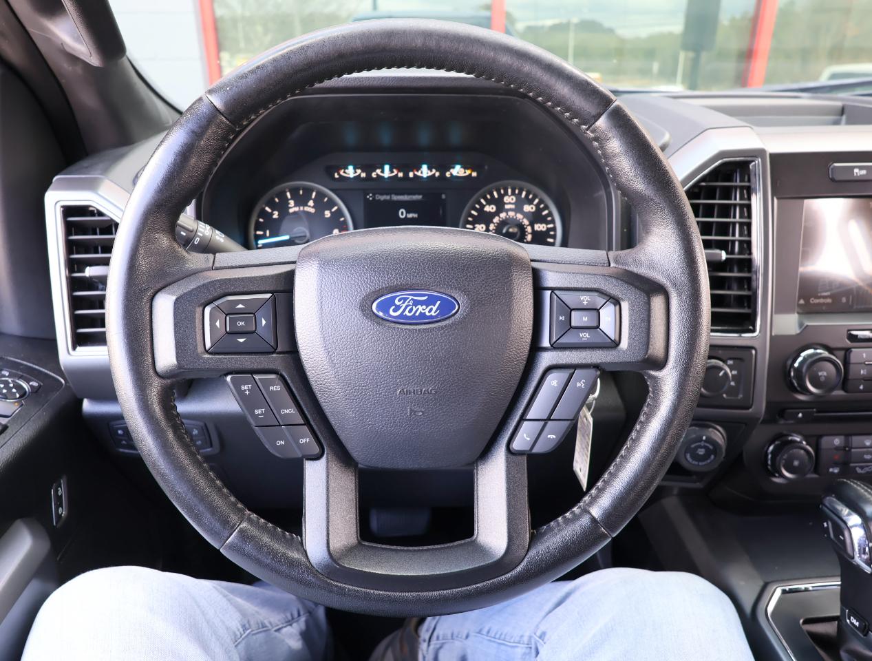 Ford F-150 XLT SuperCrew 4WD 2018