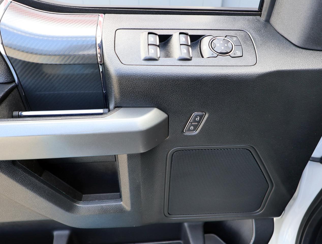 Ford F-150 XLT SuperCrew 4WD 2018