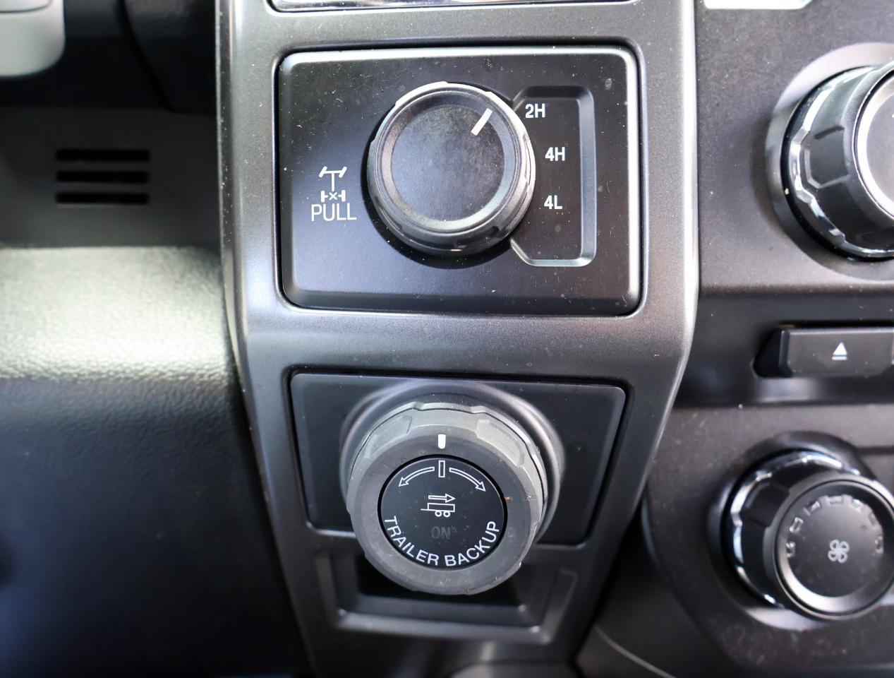 Ford F-150 XLT SuperCrew 4WD 2018