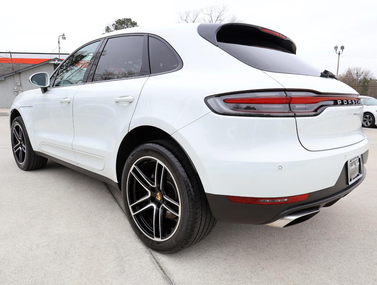 Porsche Macan Base 2021