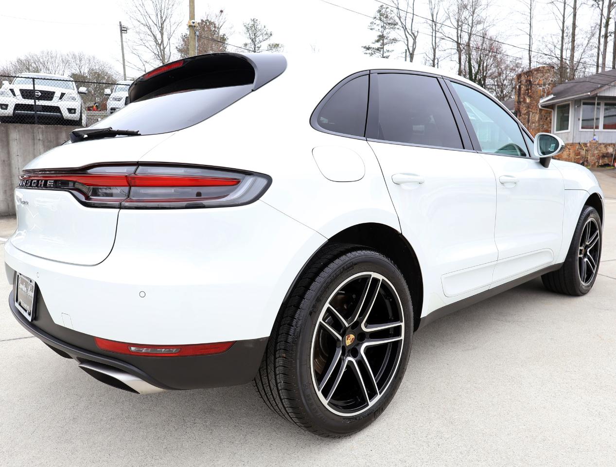 Porsche Macan Base 2021