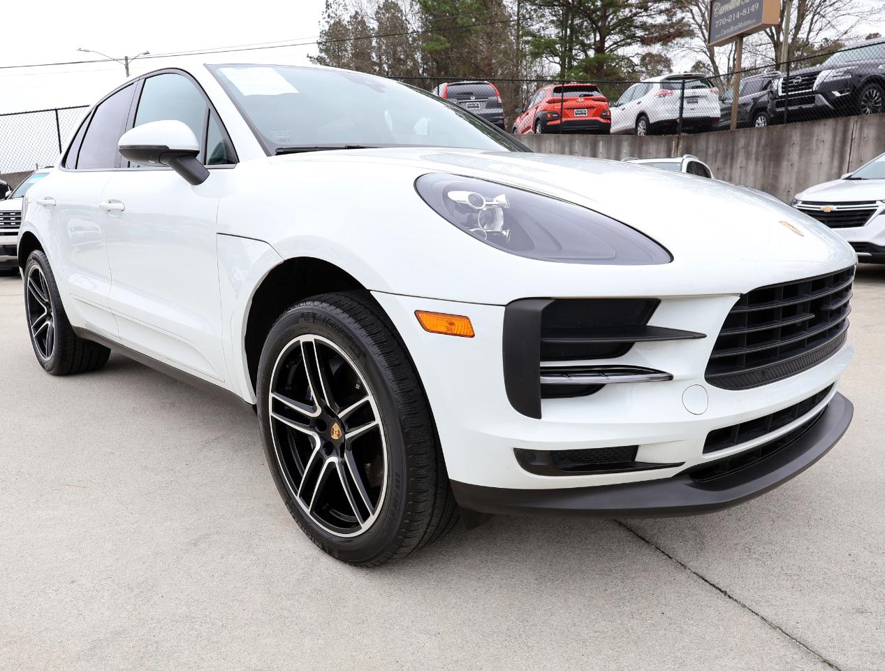 Porsche Macan Base 2021