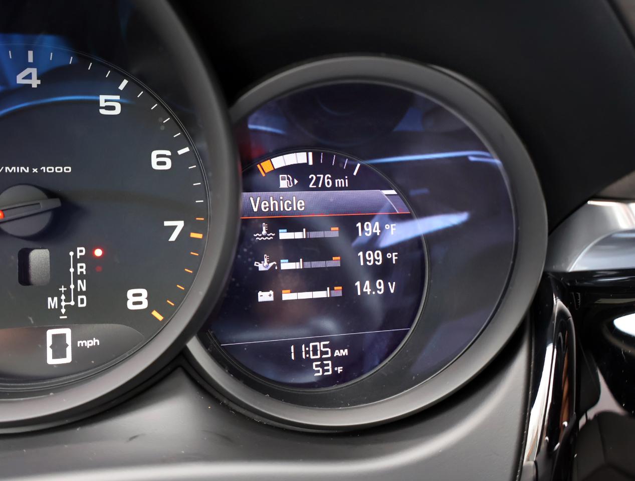 Porsche Macan Base 2021