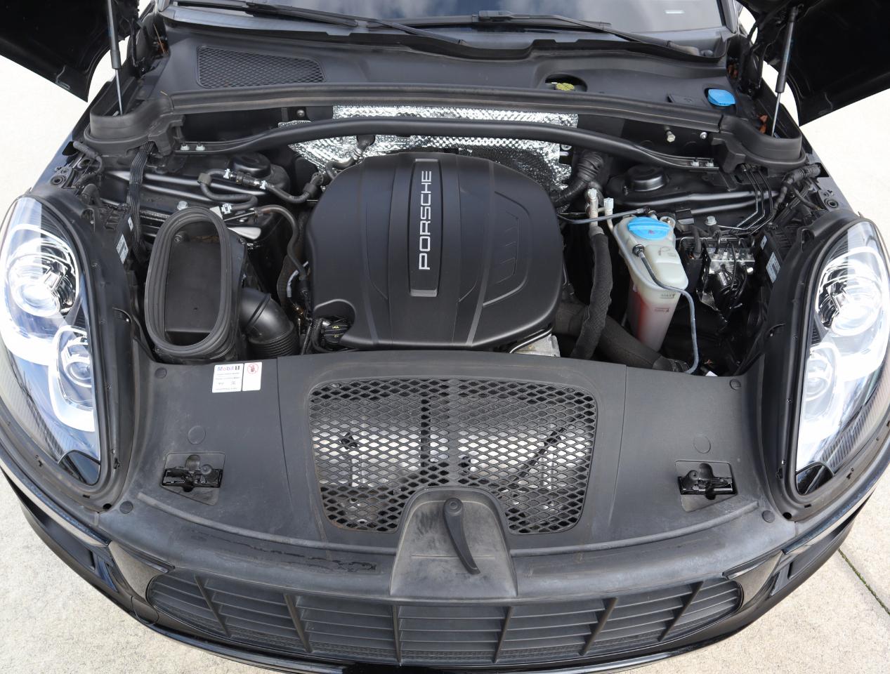 Porsche Macan Base 2018