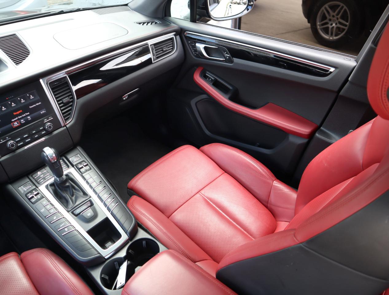 Porsche Macan Base 2018