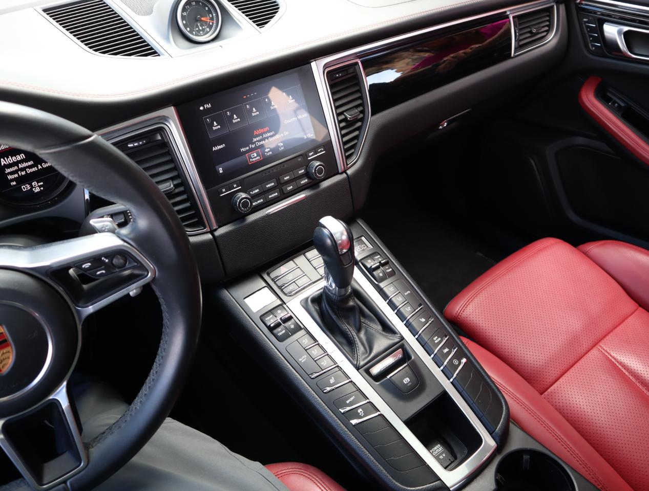 Porsche Macan Base 2018